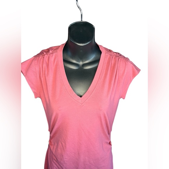 Athleta womens Effortless Tee Dress Sheath Berry Rose Size Extra Small
XS - Picture 2 of 8